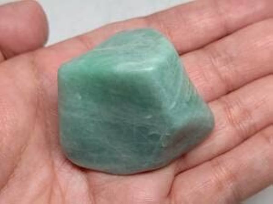 Amazon.co.jp: 緑塊 91g (白) 翡翠 原石 ヒスイ 鉱物 鑑賞石 糸魚川