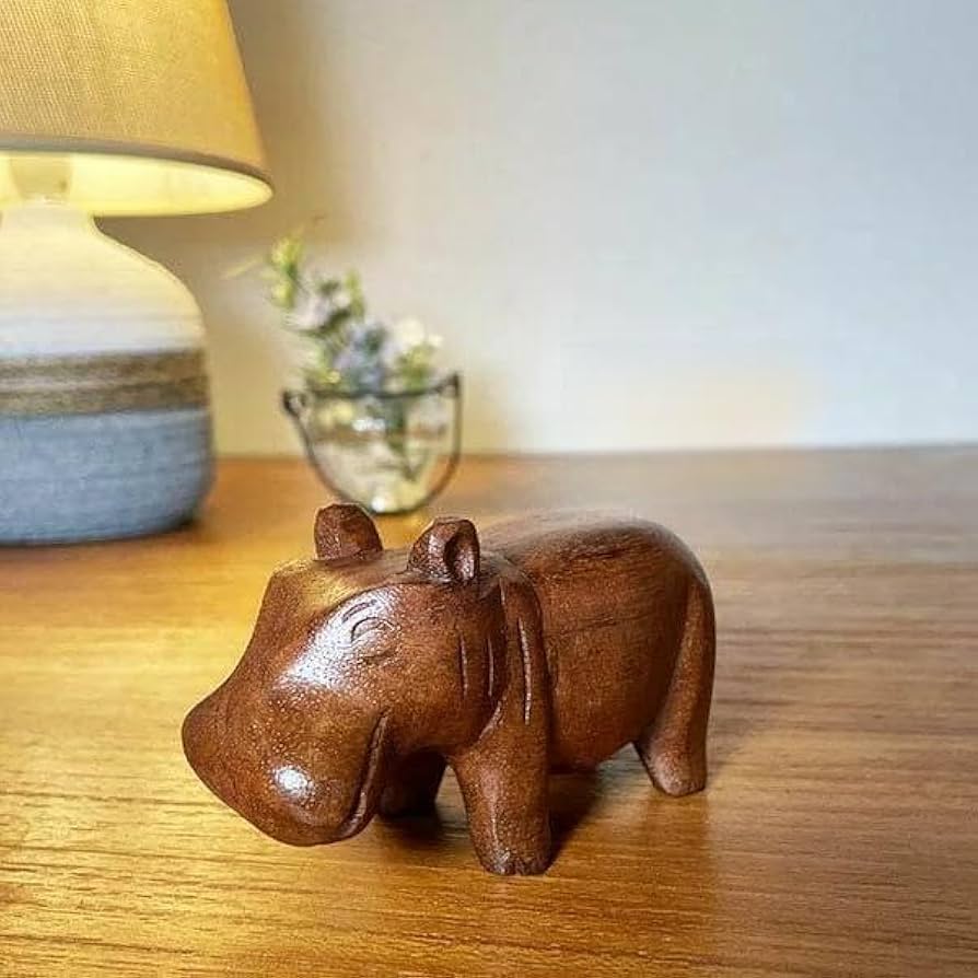 Amazon.co.jp: 木彫りのアニマルオブジェ（カバ）♪ 置き物 オブジェ