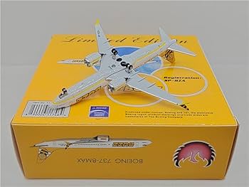 Amazon | Phoenix 1/400 完成品 FOR Buzz For Boeing 737 MAX 8 SP-RZA