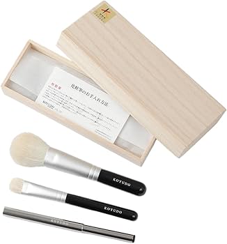 Amazon.co.jp: 名入れ 桐箱彫刻 無料 熊野筆 メイクブラシ セット 3本