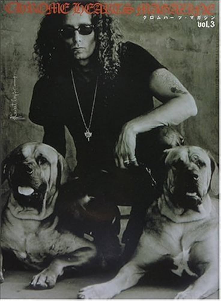 Amazon.co.jp: クロムハーツ・マガジン vol.3 (ワールド・ムック 375) : 本