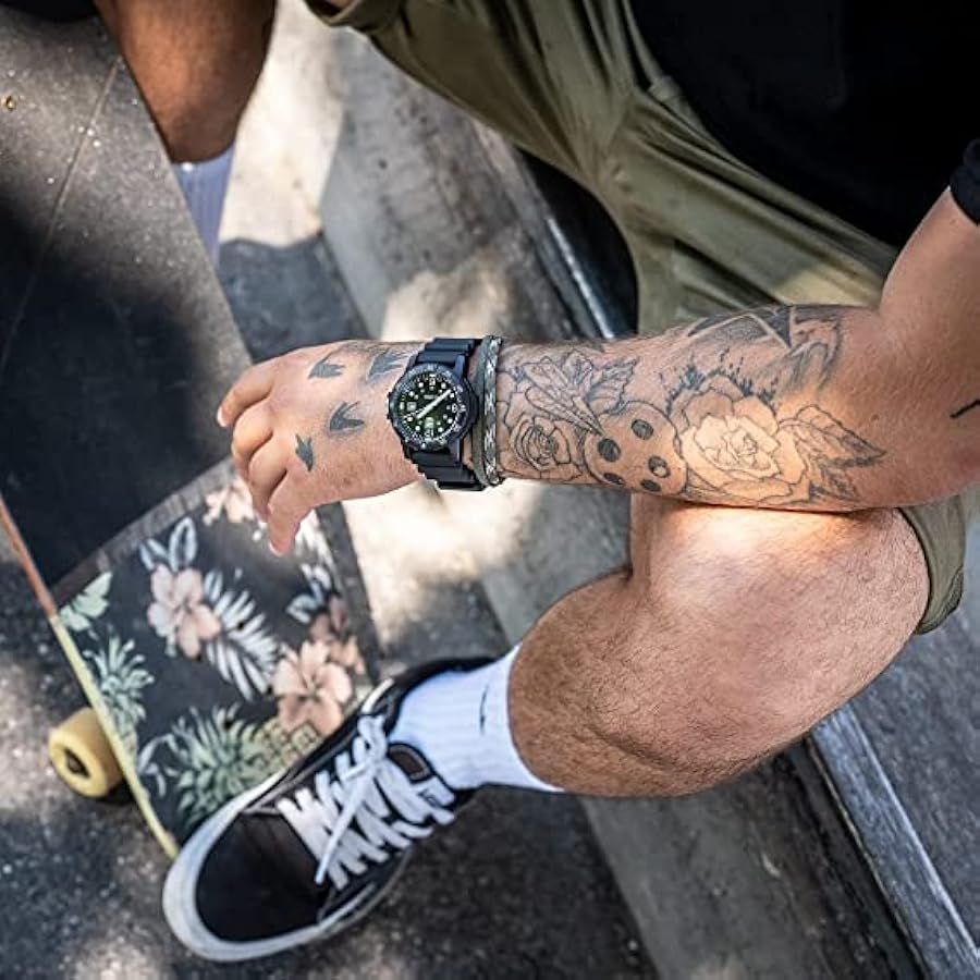 Amazon.co.jp: ルミノックス LUMINOX 腕時計 Sea Bass Carbonox