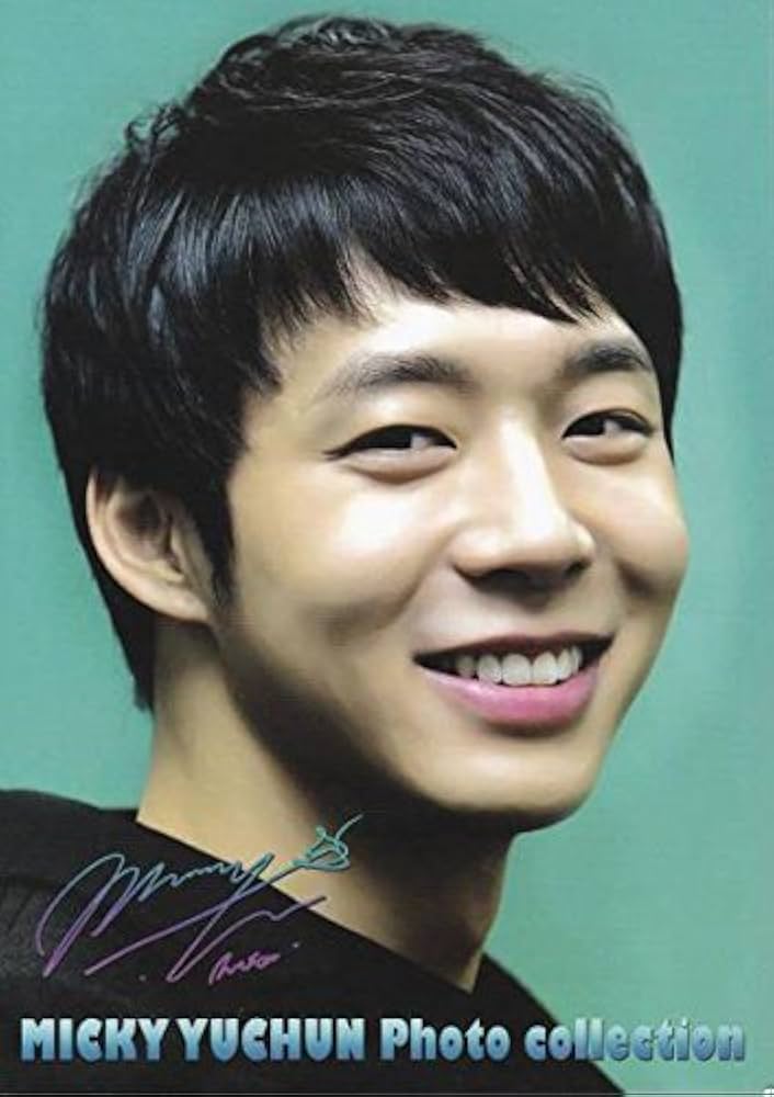 Amazon.co.jp: ユチョンJYJ東方神起写真集⑥韓国絶版 : おもちゃ