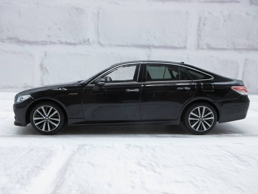 Amazon | 1/30 ミニカー クラウン ハイブリッド 220系 プレシャス