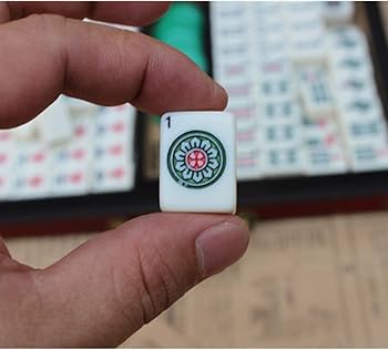 Amazon.co.jp: 麻雀牌 木製ケース付き146ポータブルプロフェッショナル