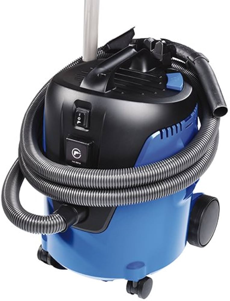 Amazon | Nilfisk(ニルフィスク) 乾湿両用バキュームクリーナー 単相