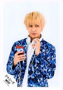Amazon.co.jp: ジャニーズWEST 藤井流星 公式写真 写真 フォト