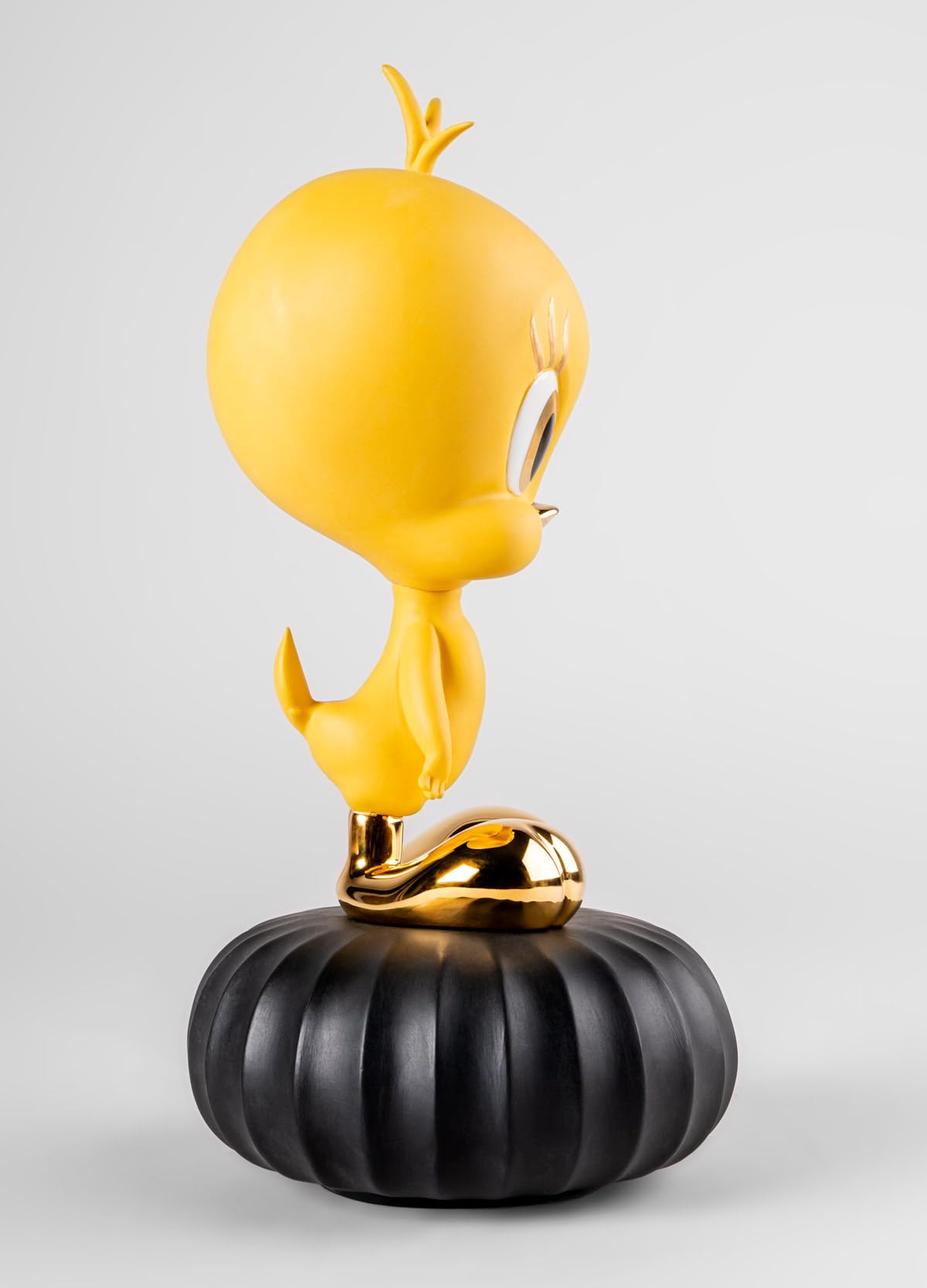 Amazon.co.jp: LLADRÓ 磁器フィギュア トゥイーティー イエロー マット