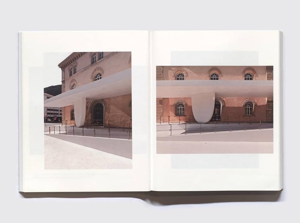 Amazon.co.jp: Projects 2009–2017 : OLGIATI, VALERIO: 洋書