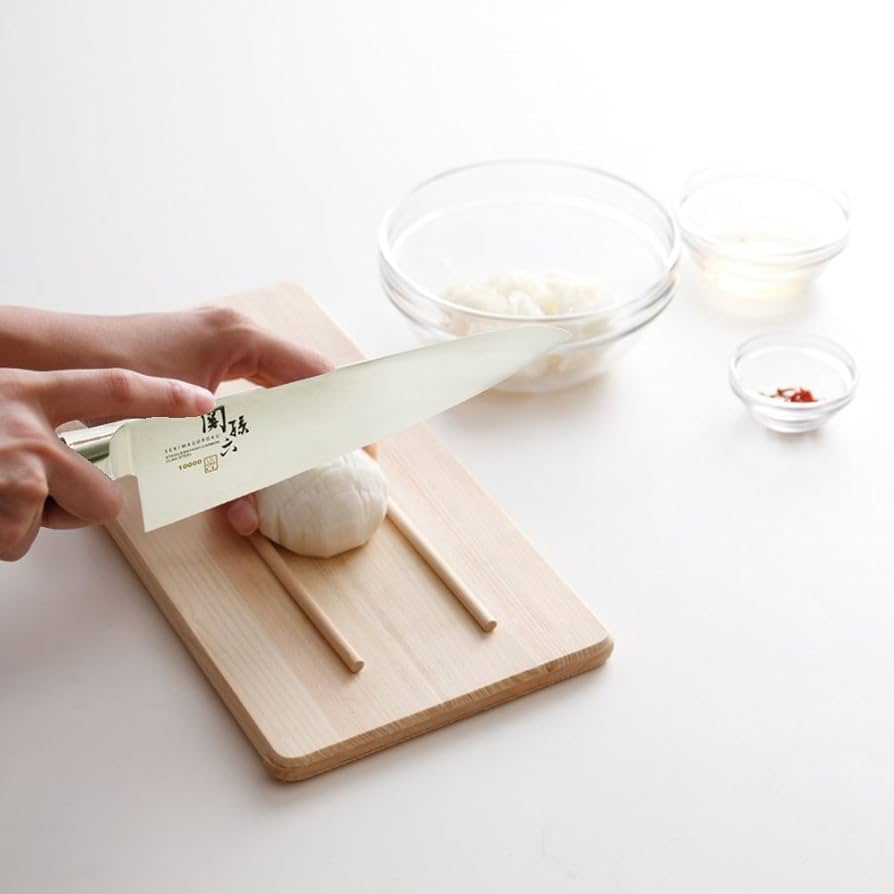 Amazon.com: Kai KAI Seki Magoroku Gyu Knife 8.3 inches (210 mm