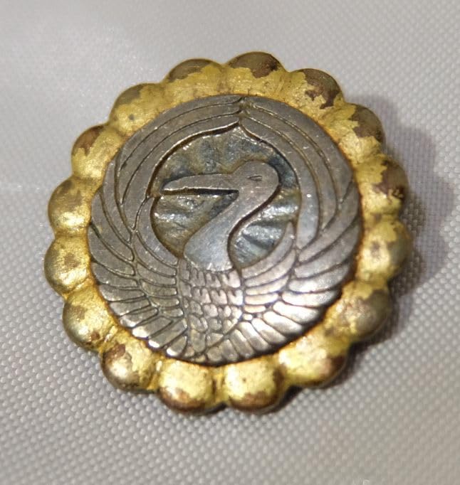 Amazon.co.jp: 昭和レトロ 創価学会 財務部員徽章 純銀ピンバッジ 箱付