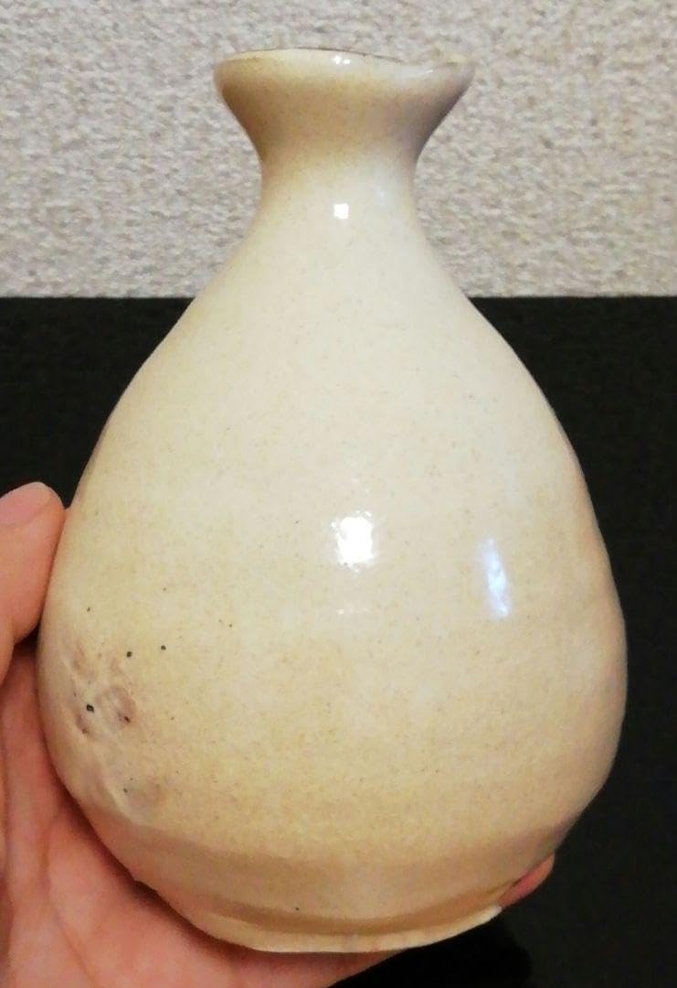 Amazon.co.jp: 金重素山作 粉引 徳利 共箱 酒器 : ホーム＆キッチン