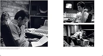 Amazon.co.jp: Queen Uncovered: Unseen Photographs and Treasures