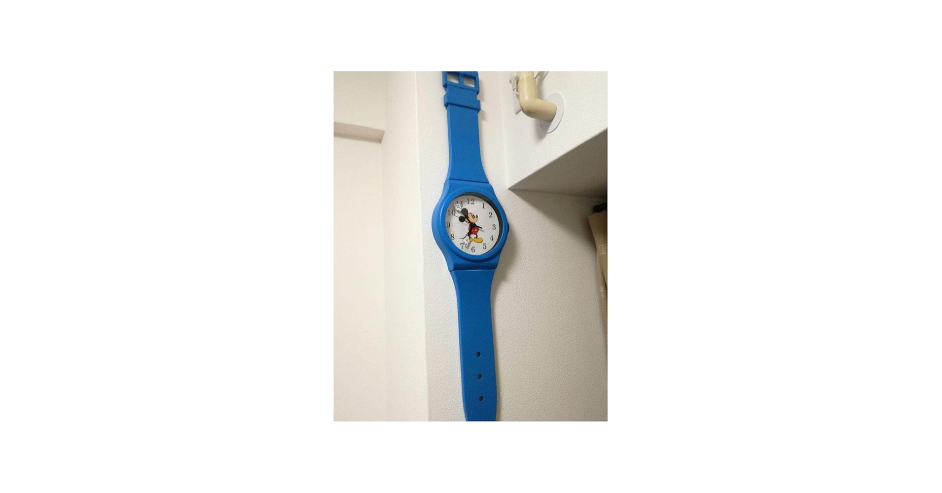 Amazon.co.jp: トイストーリー アンディ部屋の壁掛け時計 Y51Z