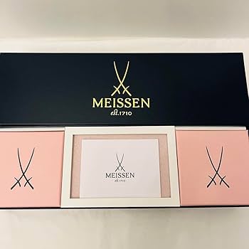 Amazon.co.jp: マイセン ミニ干支人形 卯 ウサギ 2体セット 台座付