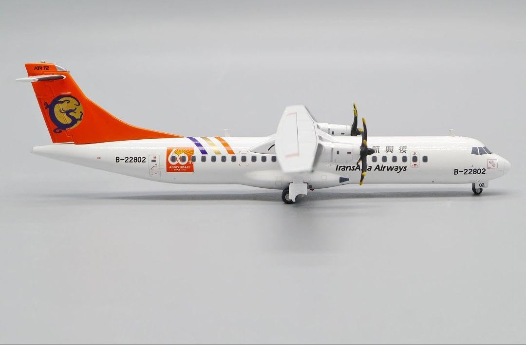 Amazon.co.jp: トランスアジア航空 ATR72-500 B-22802 1/200 : ホビー