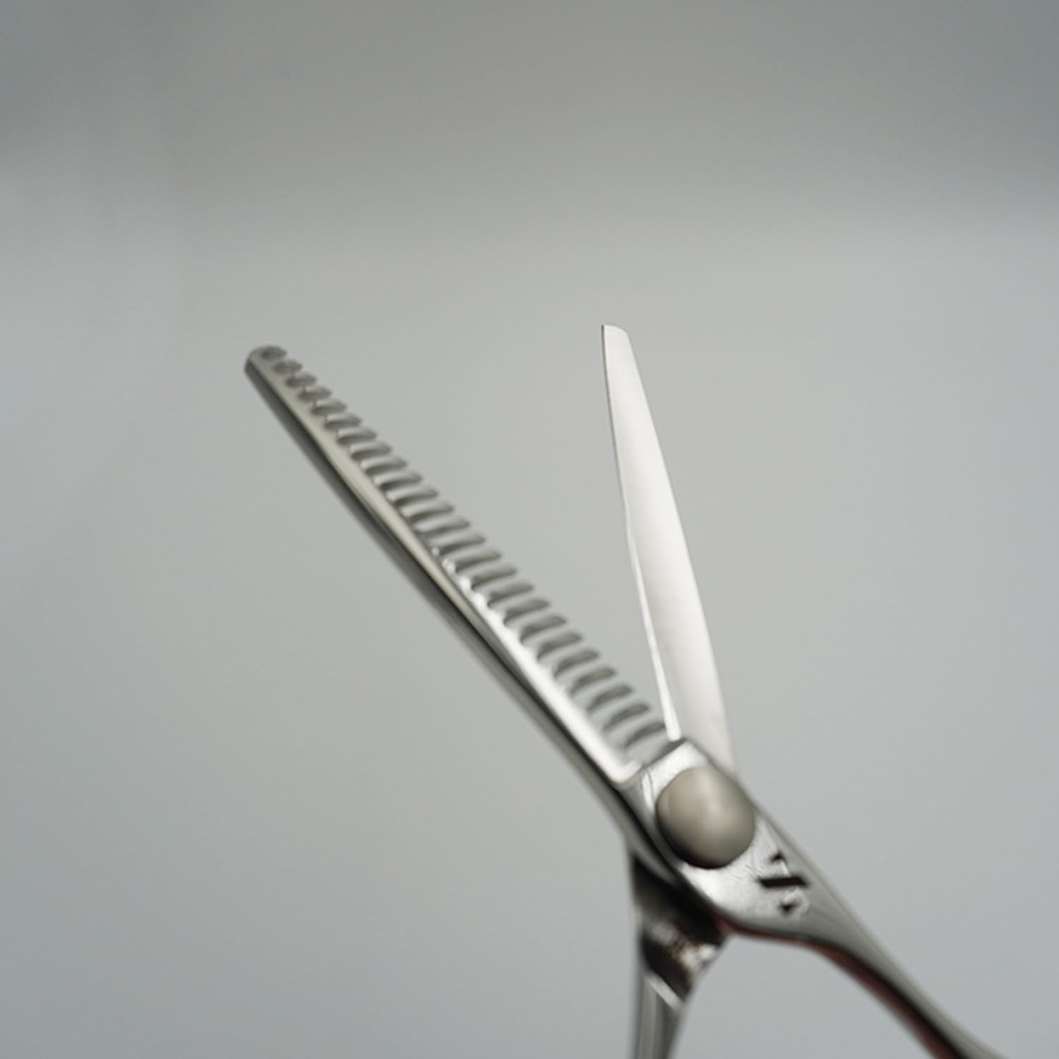 Amazon.co.jp: 【燕三条製】シゲル工業 髪はさみ 梳き鋏 5.8インチ 桐