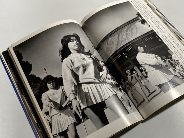 Amazon.co.jp: PHOTO CABARET 倉田精二写真集 白夜書房 昭和57年初版本