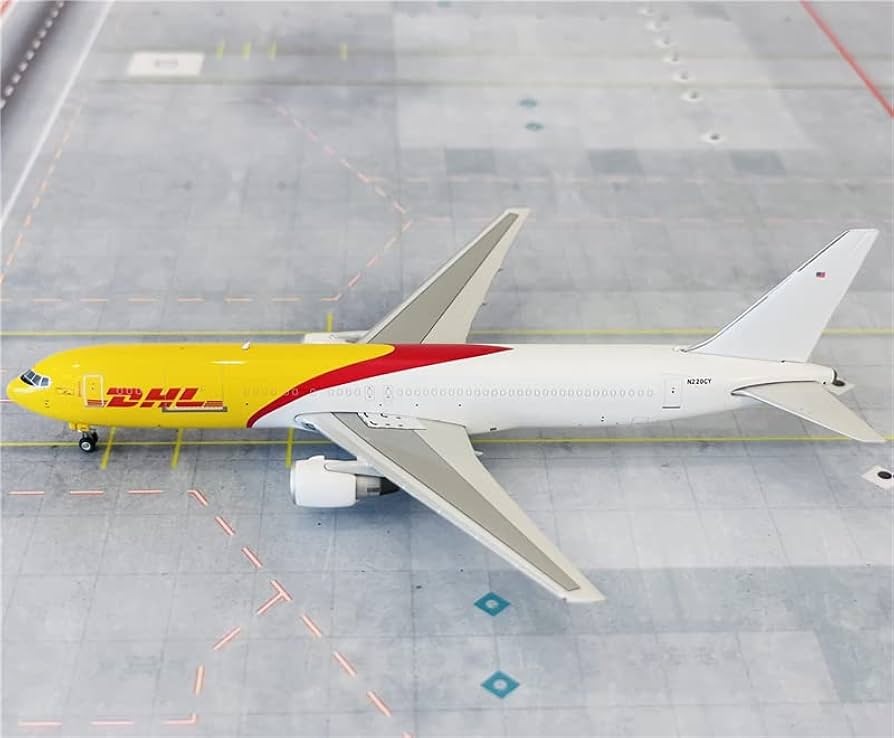 Amazon.com: Phoenix for D.H.L Cargo for Boeing 767-300ER N220CY 1