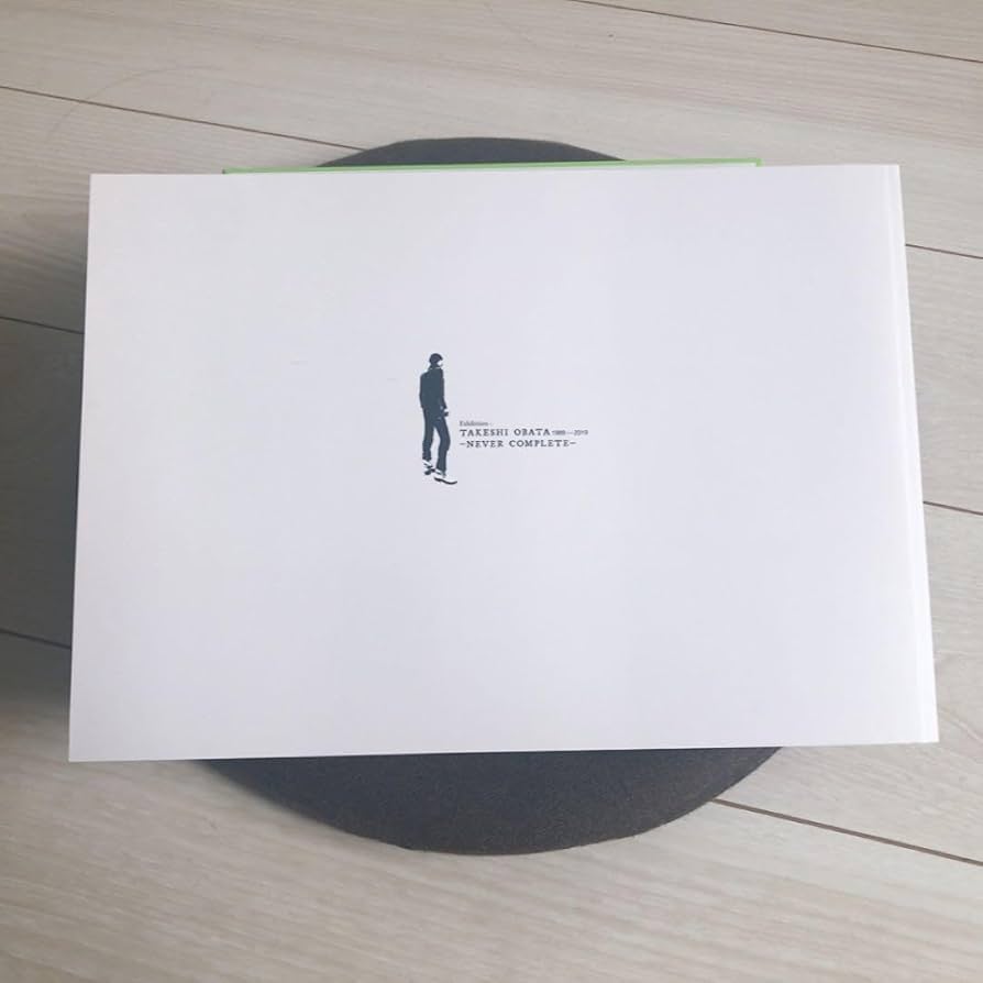 Amazon.co.jp: 30周年記念 小畑健展 Never complete 公式図録 ヒカルの