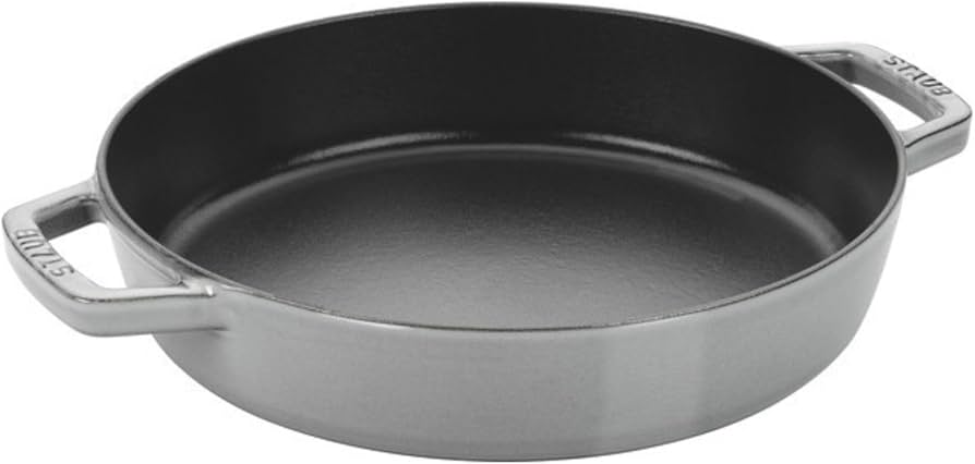 Amazon｜staub ストウブ 「 両手フライパン グレー 20cm 」 スキレット
