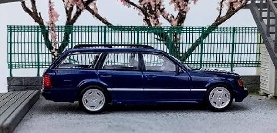 Amazon | Mortal 1/64 Marcedes-Benz ベンツ S124 青A | ミニカー