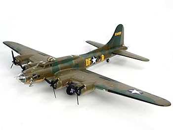 Amazon | ドイツレベル(Revell) 1/48 B-17F メンフィスベル プラモデル