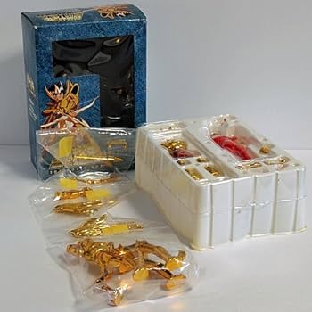 Amazon.co.jp: 聖闘士星矢 THE MOVIE BOX [DVD] : 古谷徹, 鈴置洋孝