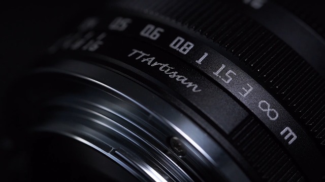 Amazon.co.jp: TTArtisan 25mm F2 マイクロフォーサーズ MF 単焦点