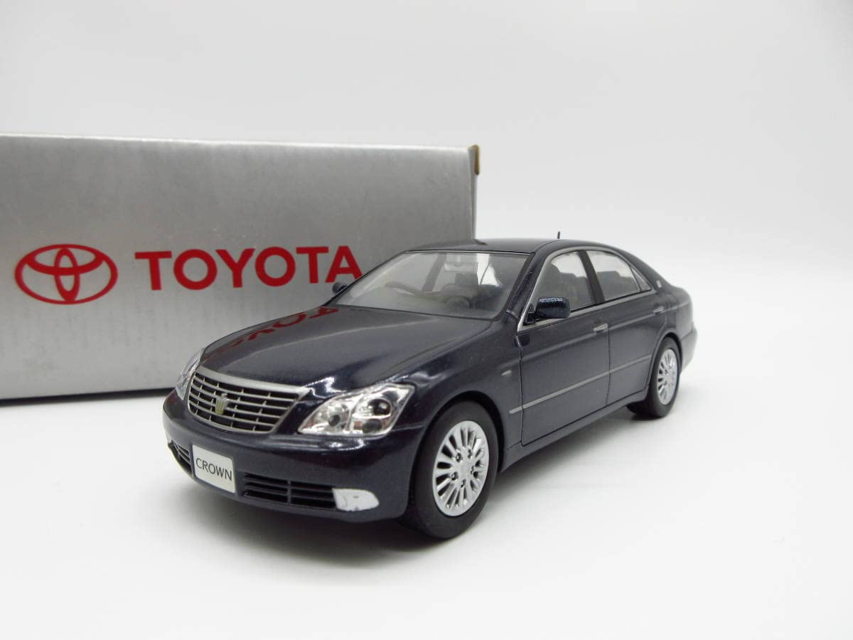 Amazon | 1/30 トヨタ クラウン ロイヤルサルーン 180系 ゼロクラウン