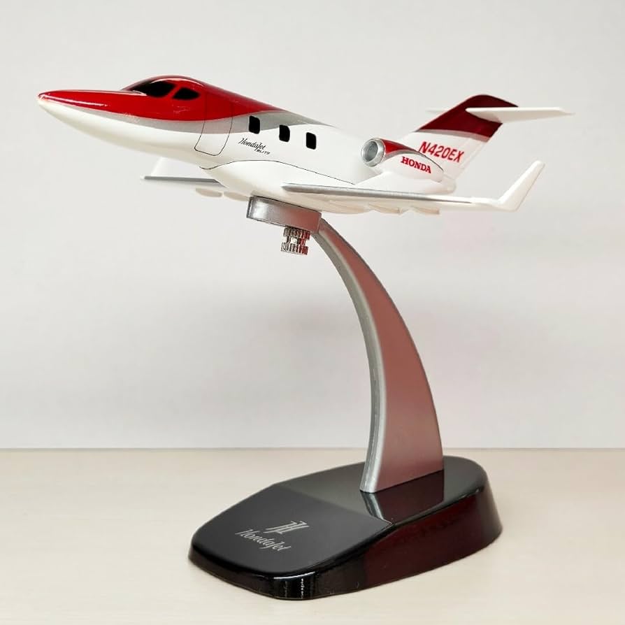 Amazon.co.jp: 1:72 ホンダジェット HondaJet レッドホワイト : おもちゃ