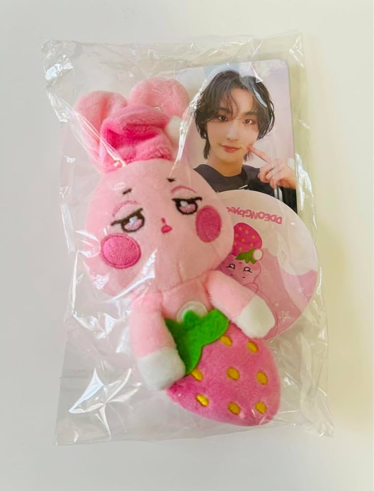 Amazon.co.jp: ATEEZ ソンファ ぬいぐるみ TOKTOQ 限定 トレカ : おもちゃ