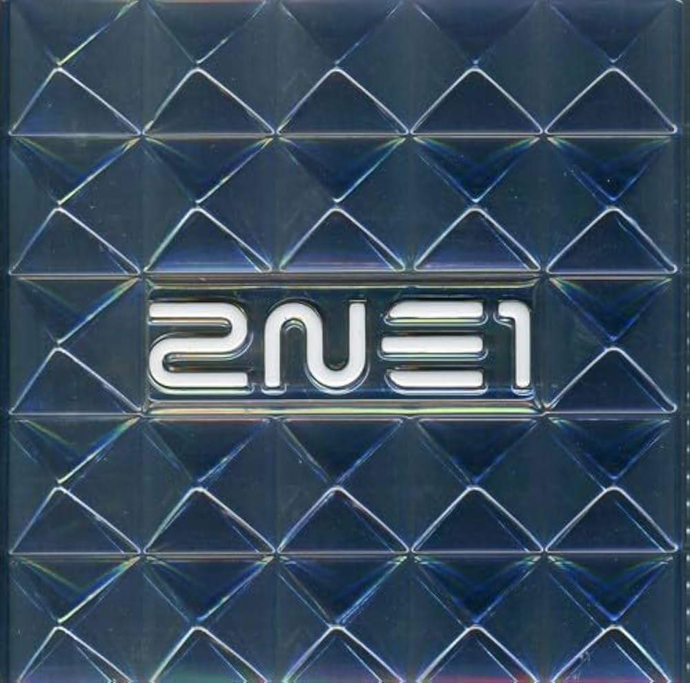 Amazon.co.jp: 2NE1 1st Mini Album - 2NE1(韓国盤): ミュージック