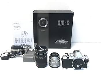 デジタル一眼レフ OLYMPUS E-300 ダブルズームキット（三脚付き