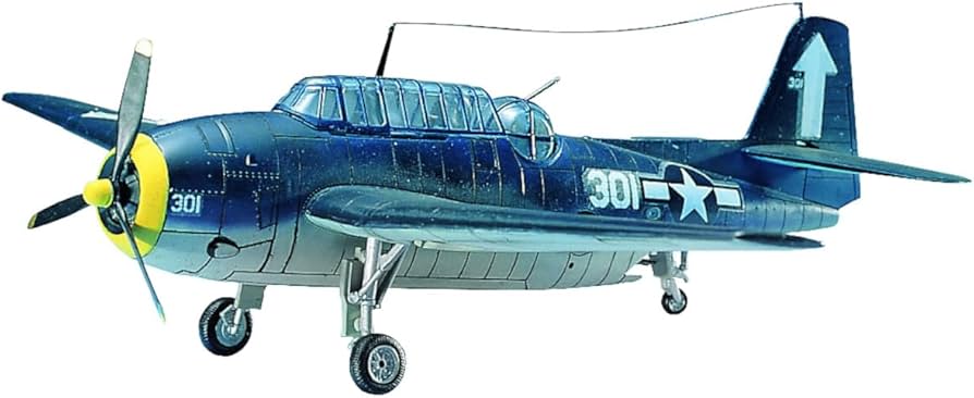 Amazon | 童友社 1/72 アメリカ海軍 雷撃攻撃機 TBF-1 “アヴェンジャー