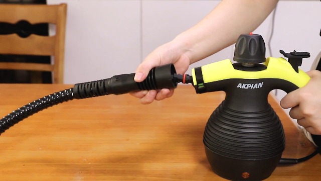 Amazon | AKPIANハンドヘルドスチームクリーナー、洗浄用スチーム機