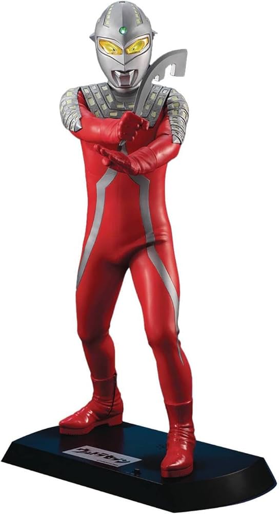 Amazon.com: Megahouse - Ultraman - Ultra Seven, Ultimate Article