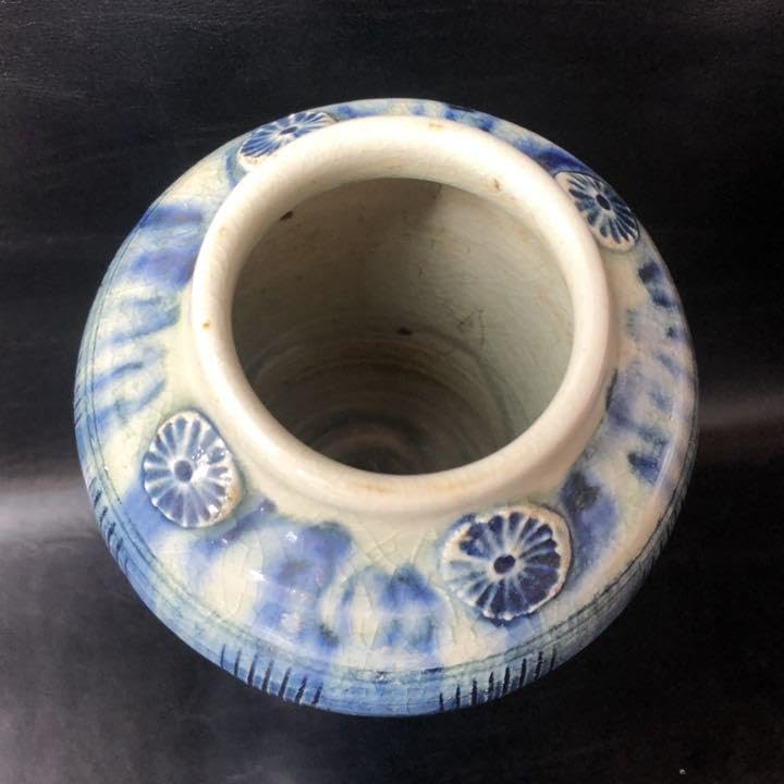 美しい古美術◾️蔵から釉薬のプチプチしたかなり雰囲気のある壺、壷