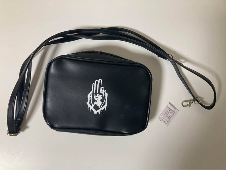 Amazon.co.jp: 真天地開闢集団ジグザグ 守護皮革袋 ポーチ ミニバッグ