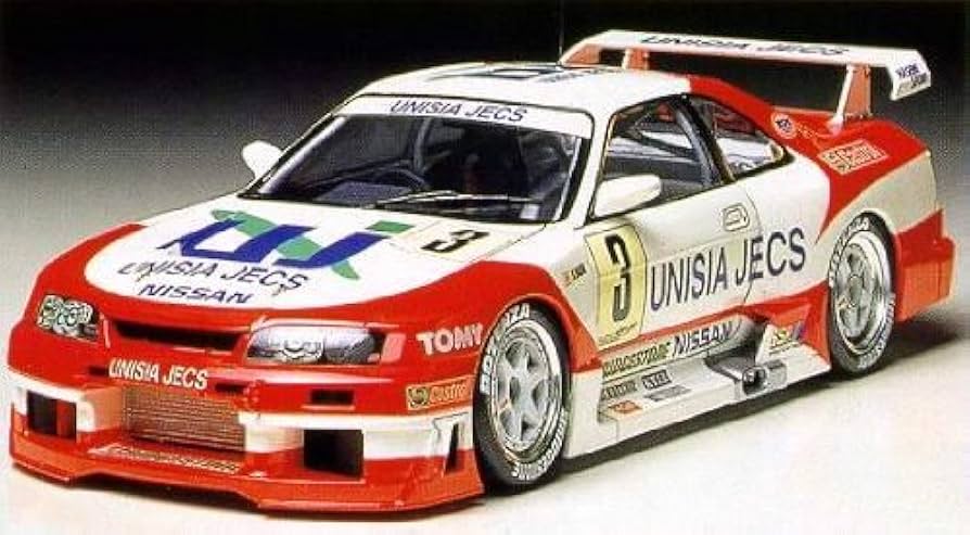 Amazon | 1/24 ユニシアジェックス スカイライン（ニスモGR-R