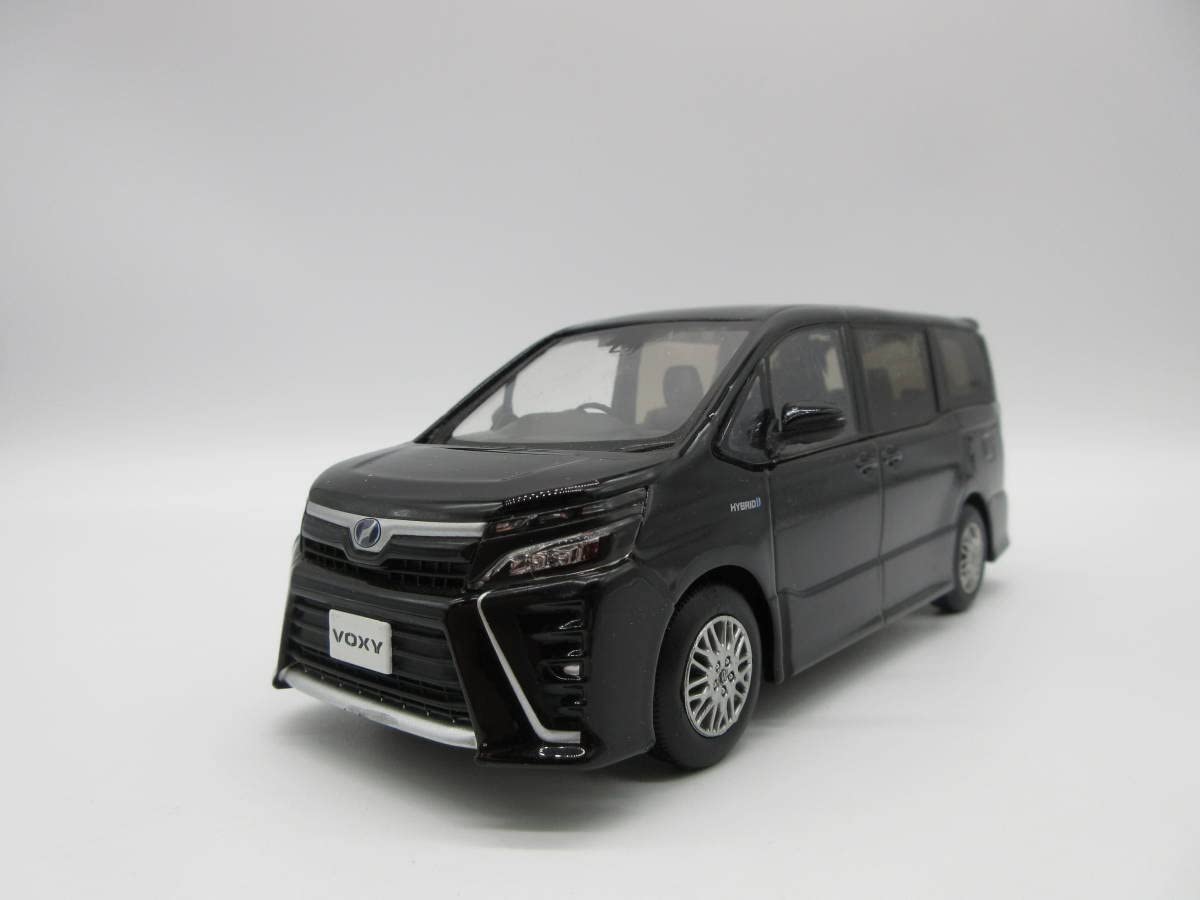 Amazon | 1/30 ミニカー ヴォクシー ハイブリッド 80 ZS VOXY 後期