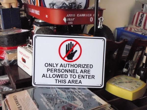 Amazon.co.jp: 立入禁止エリア 世田谷ベース＆米軍基地風インテリアに