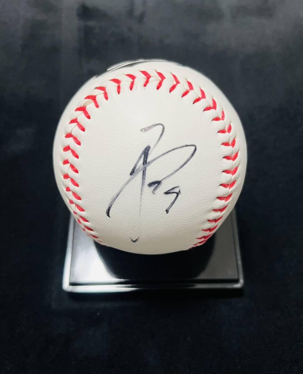 Amazon.co.jp: 広島東洋カープ #9 秋山翔吾 直筆サインボール 球団ロゴ