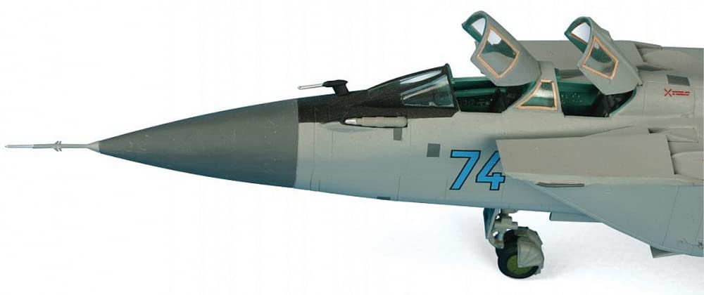 Amazon | ズベズダ 1/72 ソビエト軍 MiG-31迎撃戦闘機 プラモデル