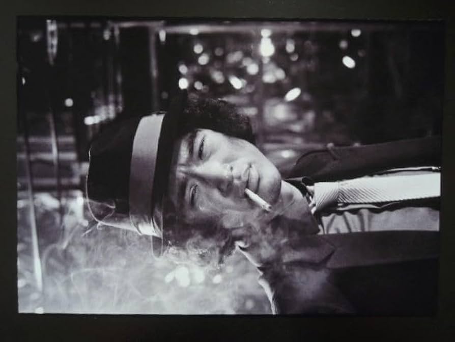 Amazon.co.jp: A4 額付き ポスター 松田優作 yusaku matuda けむり