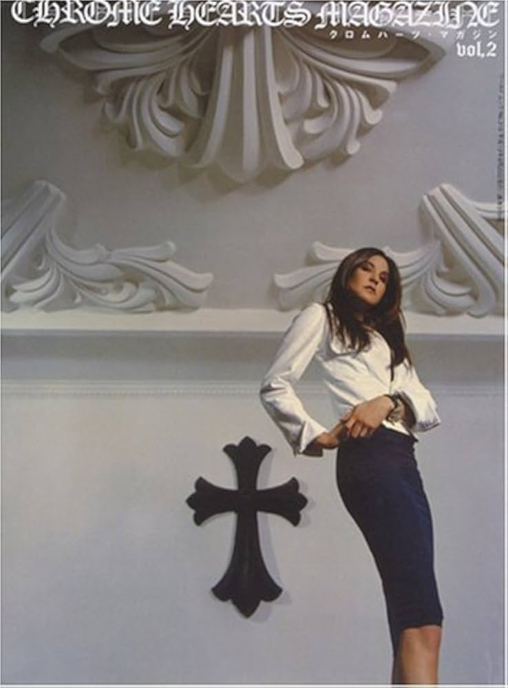 Amazon.co.jp: クロムハーツ・マガジン vol.2 (ワールド・ムック 319) : 本