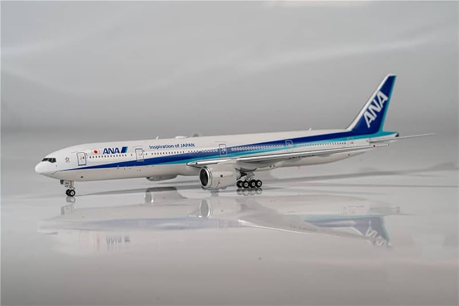 Amazon.com: Phoenix ANA Inspiration of Japan for Boeing B777-300