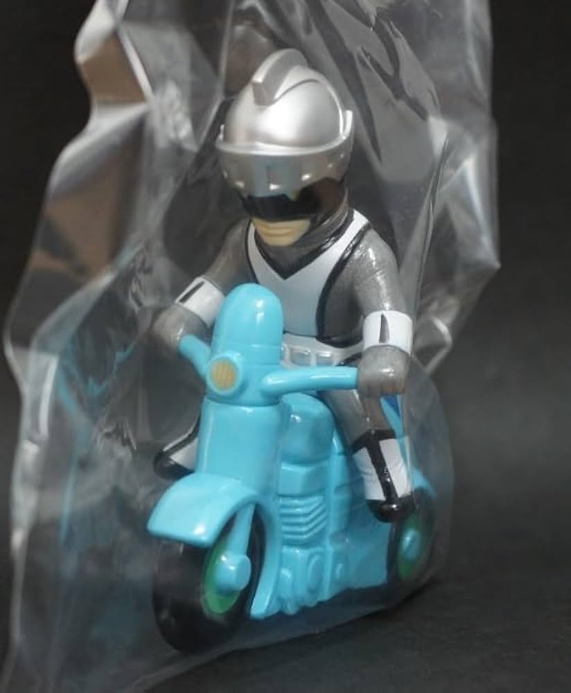 Amazon.co.jp: 一番星 爆走！シルバー仮面 限定 ソフビ フィギュア