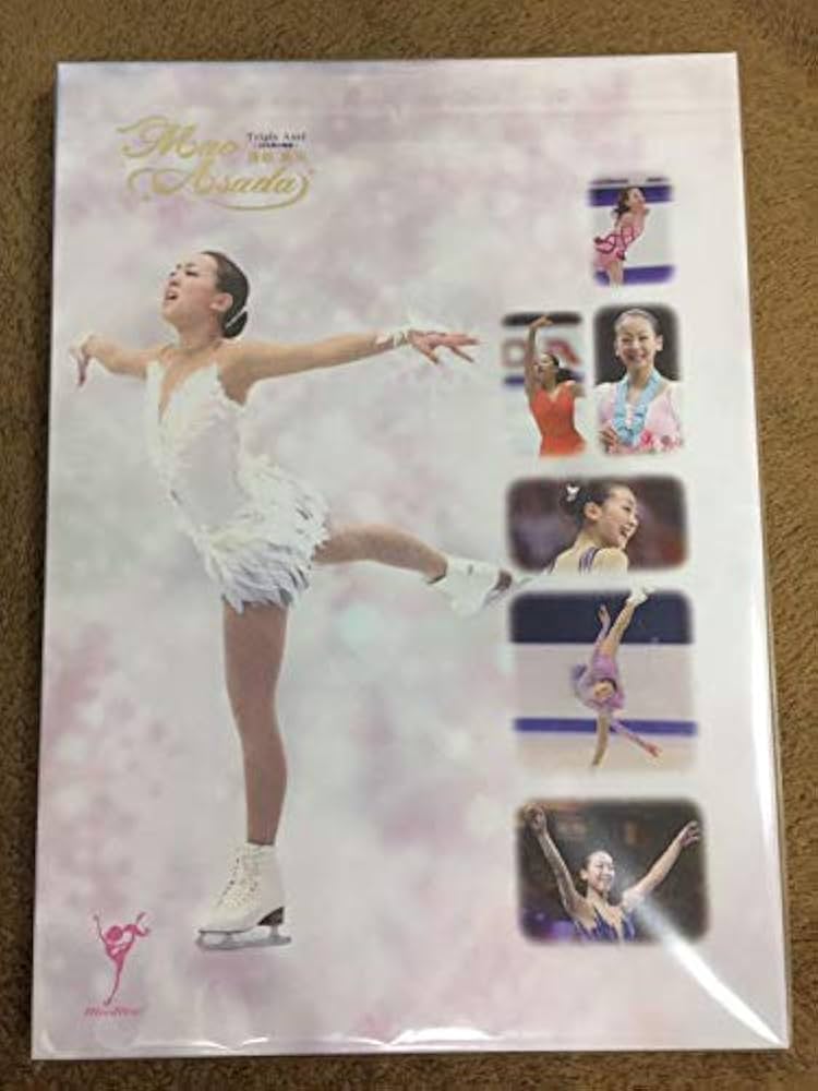 Amazon.co.jp: 浅田真央 Triple Axel ~10年間の軌跡~ : 本