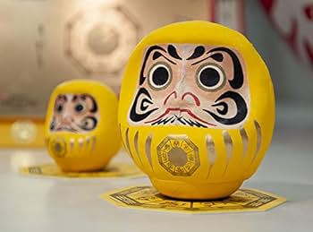 Amazon.co.jp: 東団や 縁起物【金運だるまさん・1号 9cm：台座付】大吉